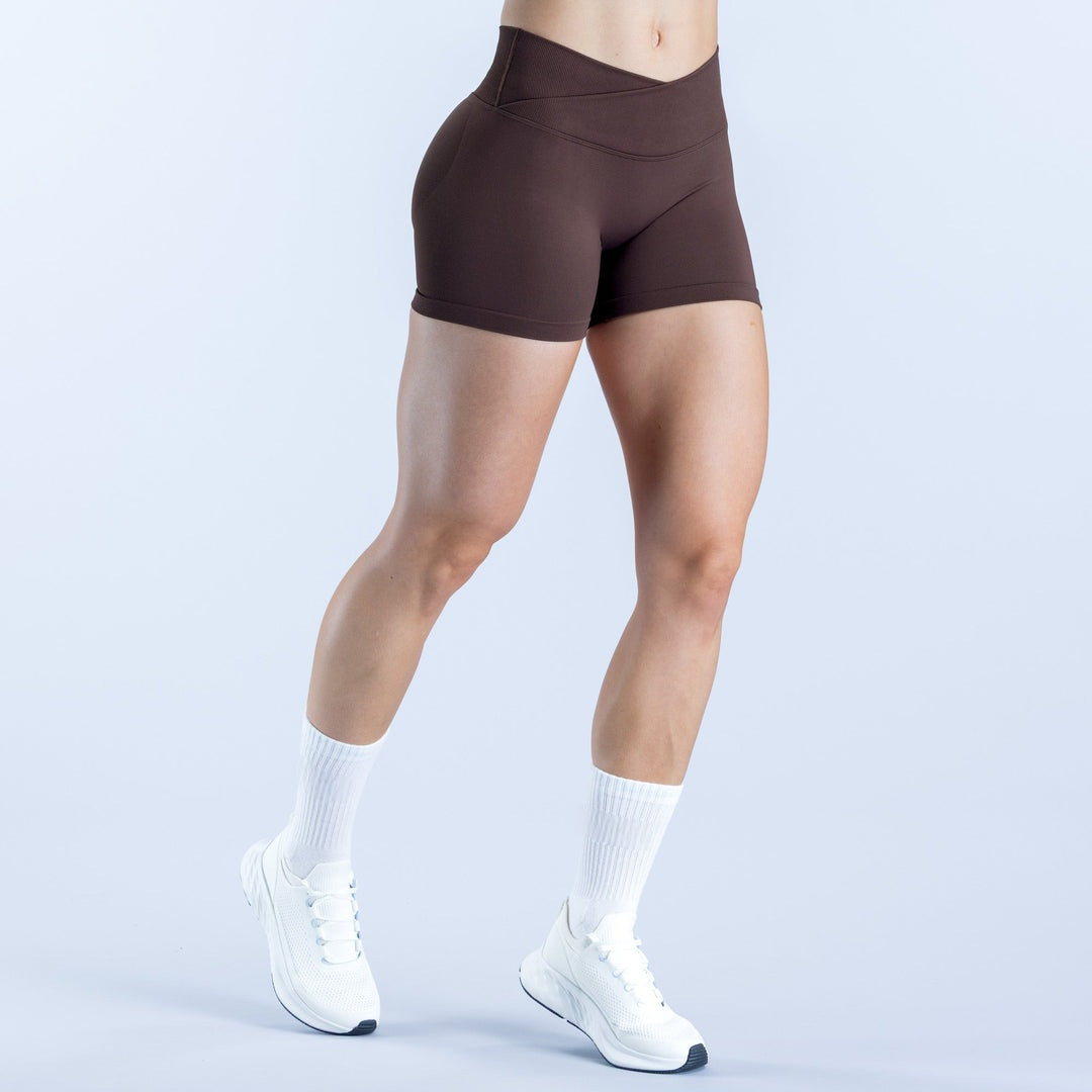 ELEVATE Short- Cocoa Fit