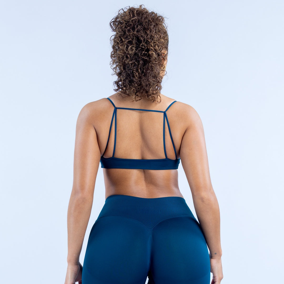 ELEVATE Twist Front Sports Bra - Power Blue