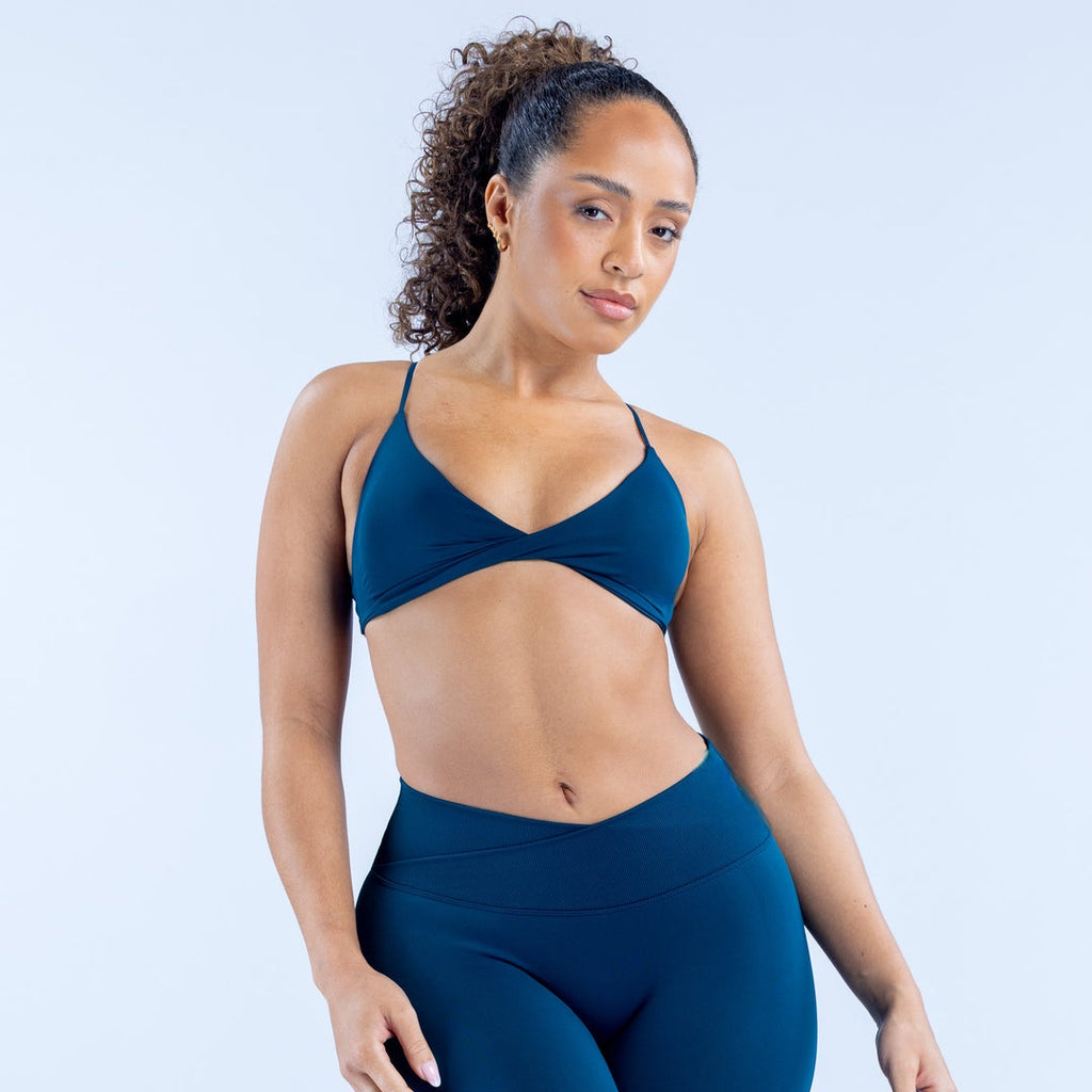ELEVATE Twist Front Sports Bra - Power Blue